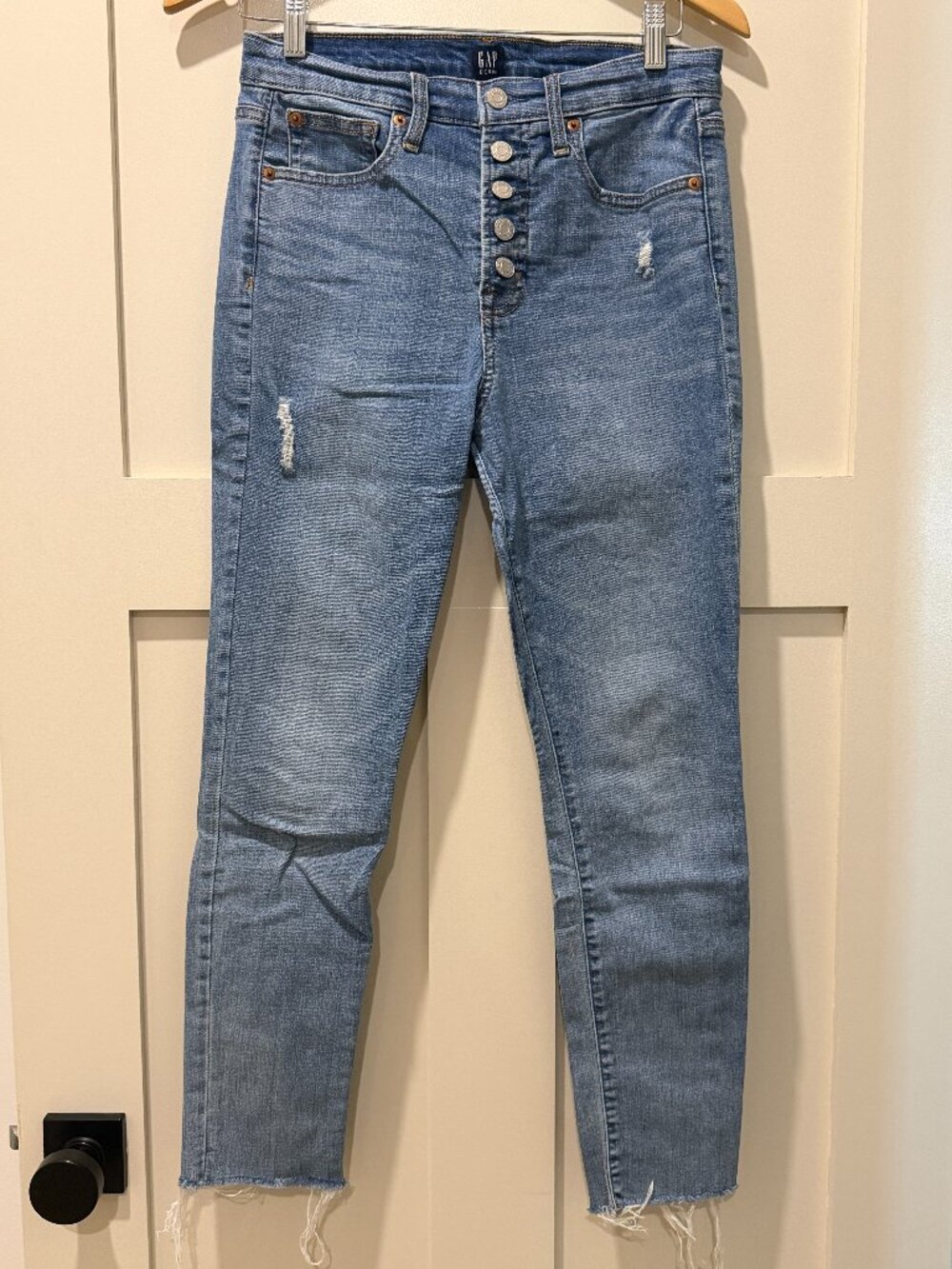 Women's Gap True Skinny Button Fly Jean - Size 29P